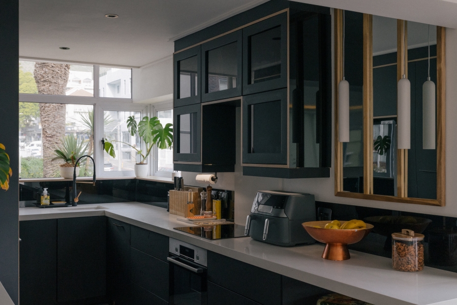 To Let 2 Bedroom Property for Rent in Sea Point Western Cape